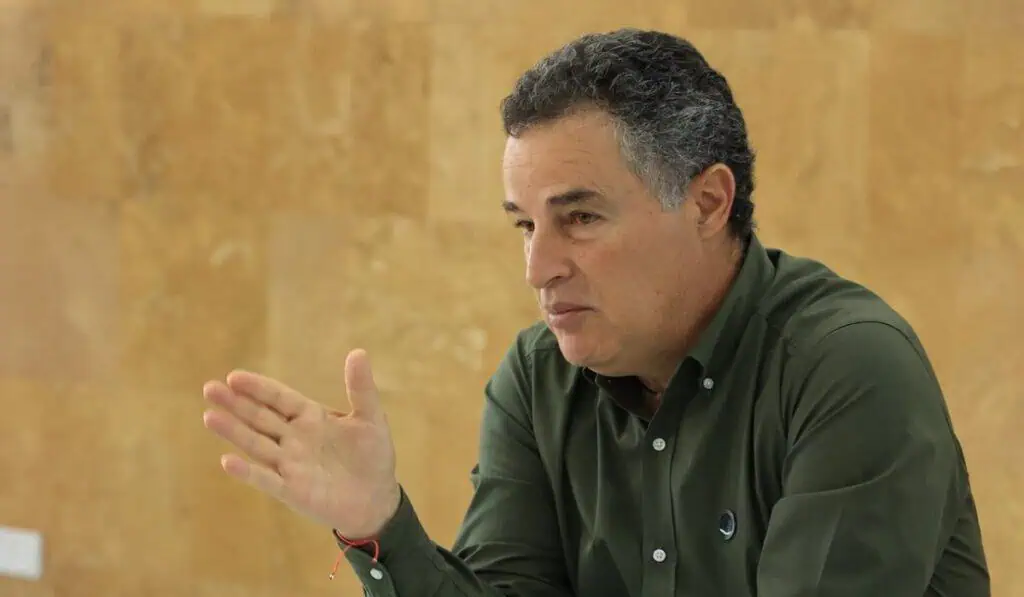 Megaproyecto túnel del Toyo (Antioquia) logra importante avance en su construcción Aníbal Gaviria, gobernador de Antioquia confirma estudios para construir tren entre Medellín y Bogotá