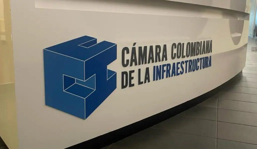Invías dejó sin ejecutar más de $1 billón y frenó 60 obras clave en 2025: CCI Cámara Colombiana de la Infraestructura (CCI)