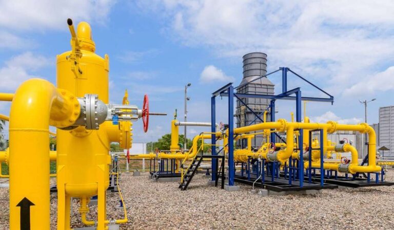 Central térmica en Barrancabermeja sufre atentado.