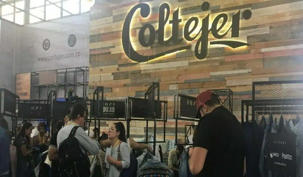 Coltejer retira solicitud de despido colectivo, pero mantiene a solo cinco empleados Stand de Coltejer