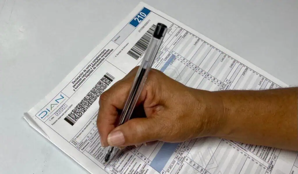En esto quedó la multa por no hacer la declaración de renta en Colombia para el 2025 devolución de saldos a favor en la declaración de renta en Colombia