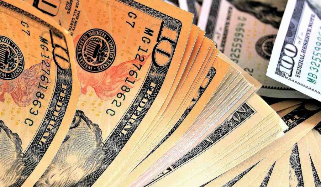 Dólar en Colombia, este lunes abrió cercano a los $4.600.
