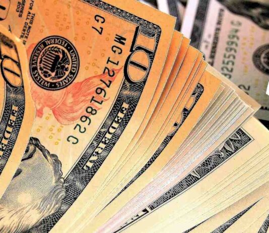 Dólar en Colombia, este lunes abrió cercano a los $4.600.