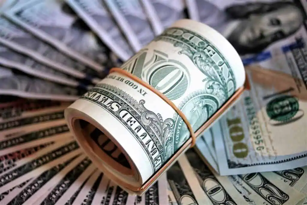 Dólar en Colombia 23 de enero: sigue por debajo de los $4.600 Dólar lunes abre a la baja.