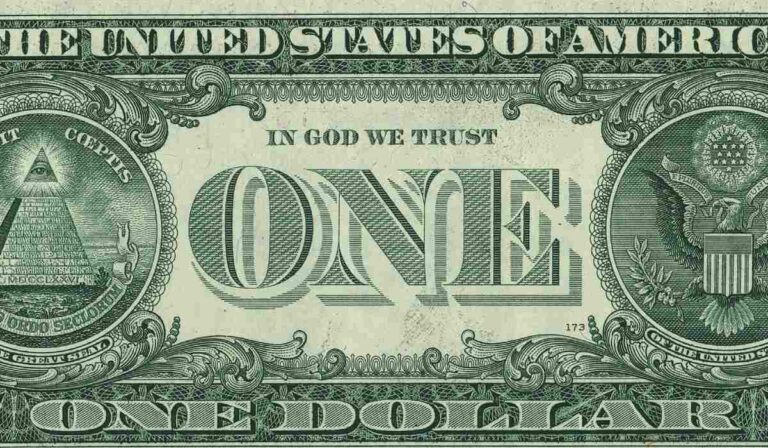 Dólar en Colombia abre cercano a los $4.500 el martes.