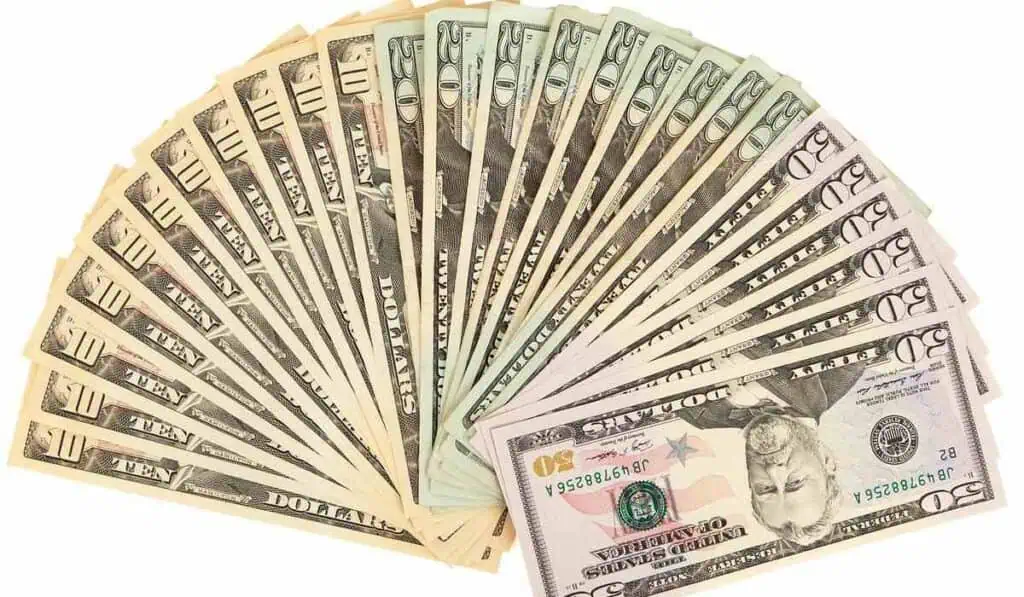 Dólar en Colombia 24 de enero: cerró a la baja sobre los $4.500 Dólar cerró a la baja