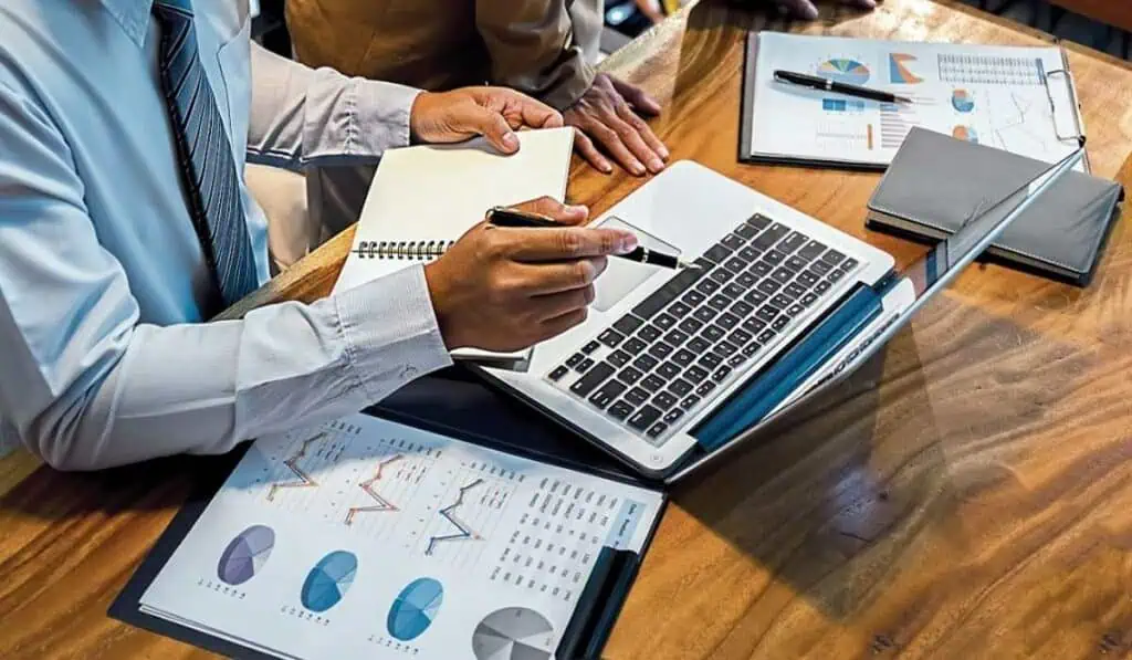 Año nuevo, finanzas nuevas: así puede iniciar el 2023 con un bolsillo sano Cesantías: ¿cómo se pueden retirar?
