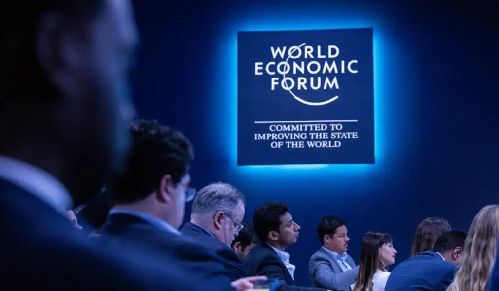Petro estará fuera de Colombia durante casi todo enero; esta es su agenda Foro Económico Mundial - Davos