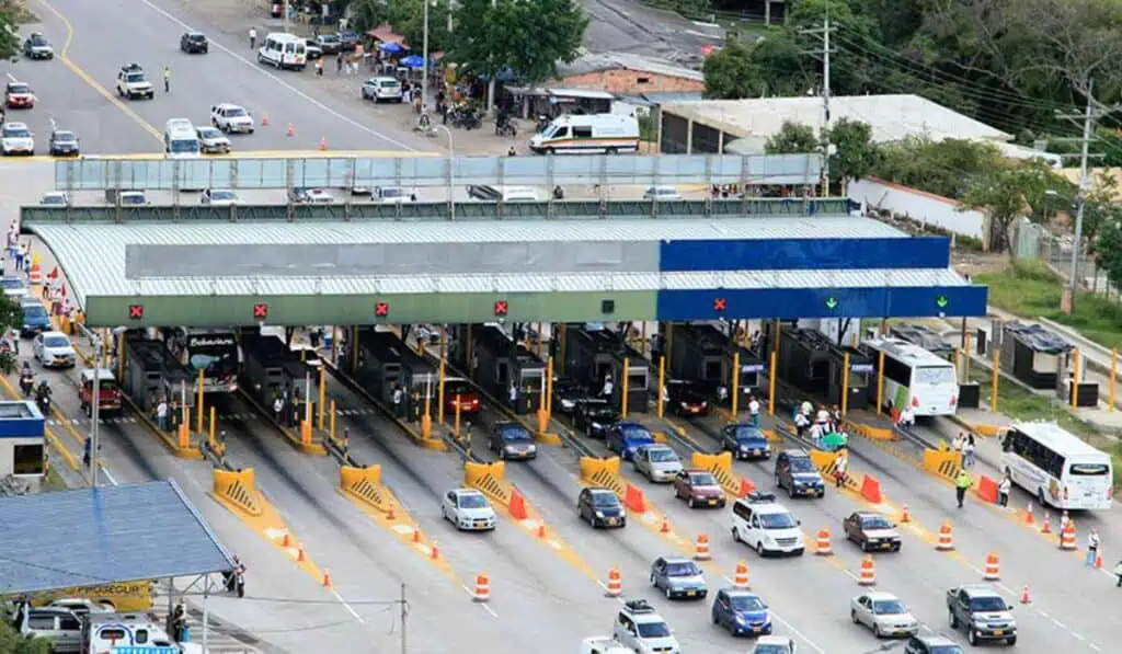 Gobierno Petro confirma incremento en peajes en Colombia Peajes en Colombia