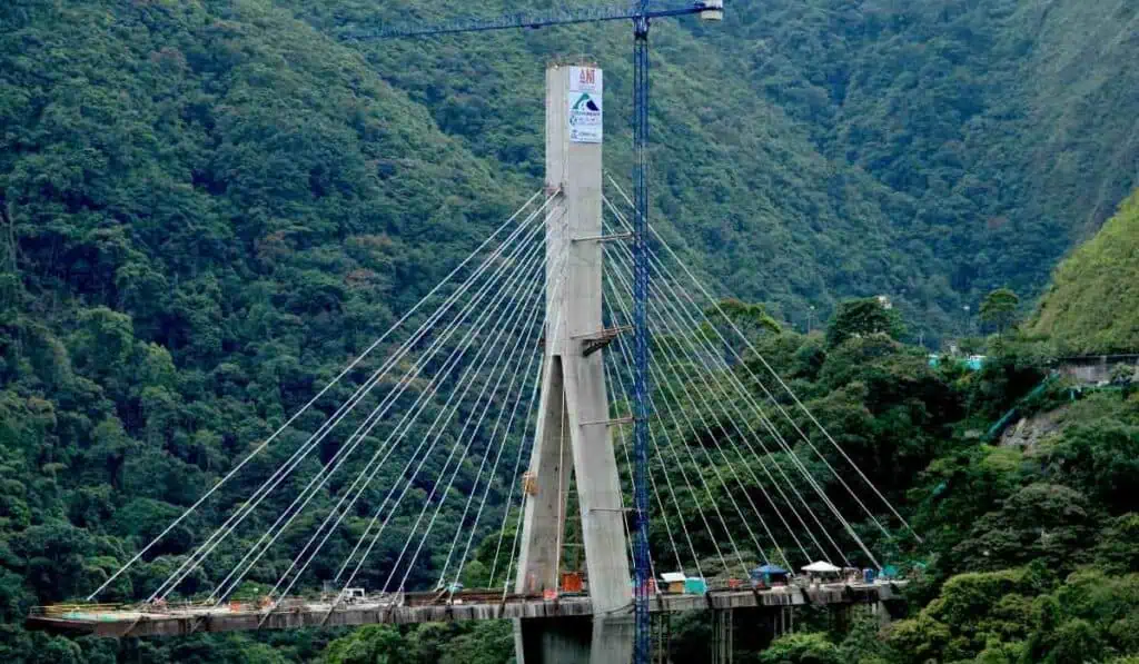 Crisis en Quetame y otros problemas que ha tenido la vía Bogotá - Villavicencio Puente Chirajara
