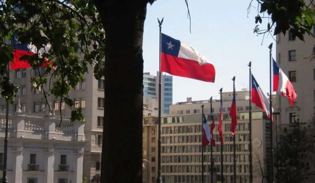 Inflación en Chile sorprendió al mercado y cayó en febrero al 11,9 % anual Inflación en Chile