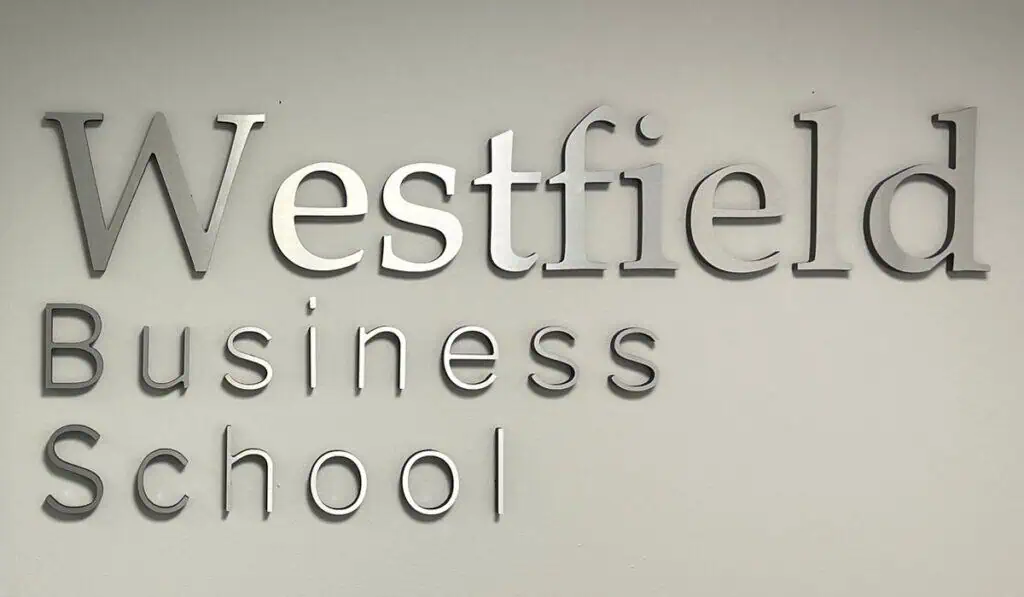 Westfield Business School seleccionada dentro de las mejores instituciones de educación en Latam Westfield Business School - WBS, fue seleccionada dentro del top 20 de instituciones educativas