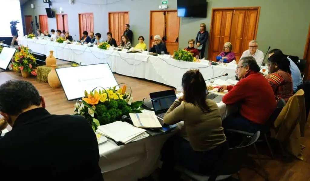 Ahora | Renunció el director del DNP por diferencias con Petro y ministros Colombia