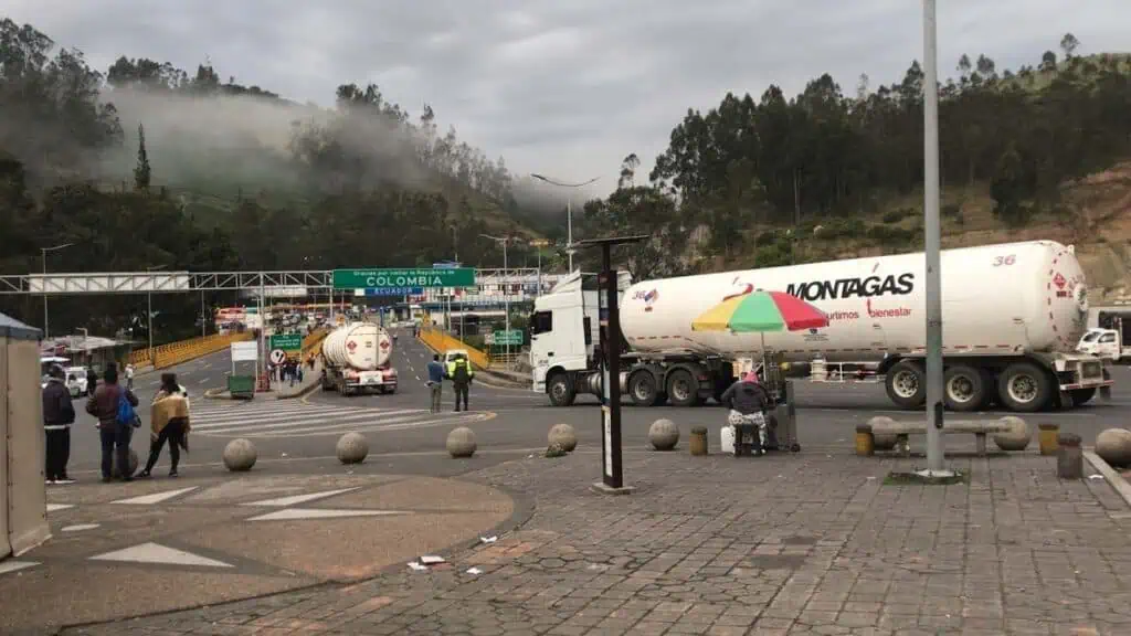 Pérdidas que deja emergencia en Vía Panamericana: alivios para abastecimiento de combustibles Derrumbe Vía Panamericana, abastecimiento de combustible