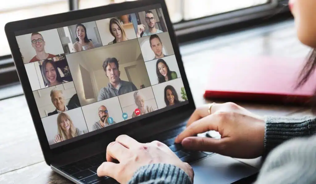 Extensión de Google para traducir videollamadas recibe inversión por US$4 millones viva translate.