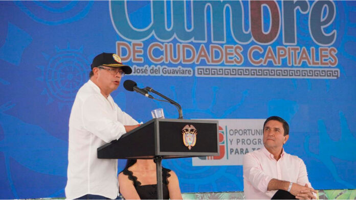 Gustavo Petro en Cumbre Asocapitales 2023.