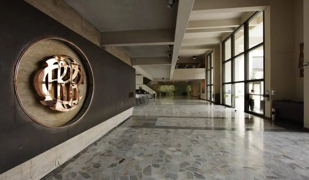 Banco Central de Perú mantuvo tasa de interés en 7,75 %, pero alzas podrían continuar Banco Central de Perú mantuvo tasa de interés en 7,75 %, pero alzas podrían continuar