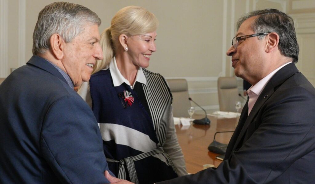 Reunión de Gustavo Petro partidos de coalición de gobierno