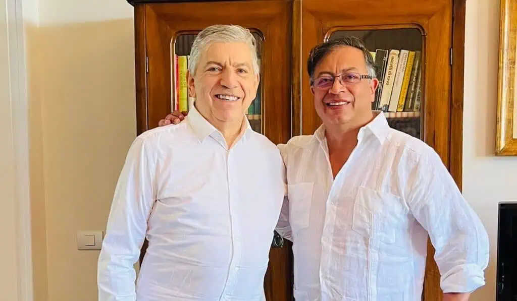 César Gaviria dice que no apoyará la reforma a la salud en Colombia César Gaviria habla sobre la reforma a la salud en Colombia