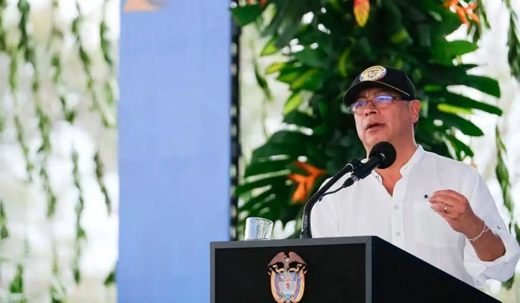 Esta sería la reforma laboral del gobierno Petro; ya hay fecha de radicación Congreso de Perú aprueba moción para declarar a Petro ‘persona no grata’, ¿qué significa?