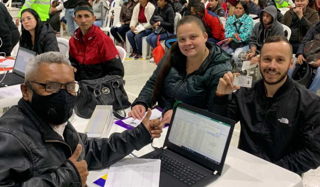 Conozca los nuevos requisitos para que venezolanos puedan abrir cuentas bancarias en Colombia
