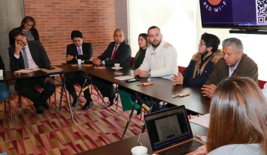 Edwin Plata, viceministro de Trabajo, inició negociación colectiva Colpensiones