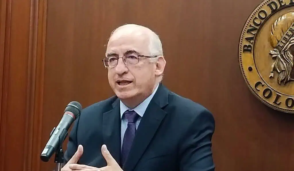 Gerente Banco de la República ve posible recorte de tasas más acelerado en Colombia Leonardo Villar, gerente del Banco de la República, habló sobre los precios de los alimentos en Colombia