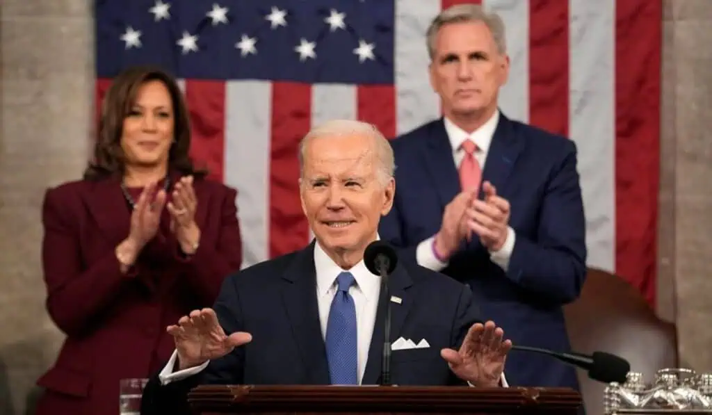 Los mensajes claves de Joe Biden en el discurso del Estado de la Unión Joe Biden firmará este sábado el proyecto de techo de deuda