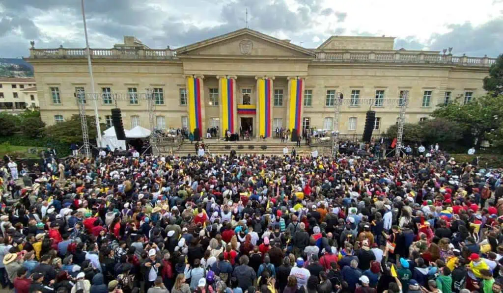 Pacto Histórico pide marchar a favor de gobierno Petro este 7 de junio Marchas pro gobierno de Gustavo Petro