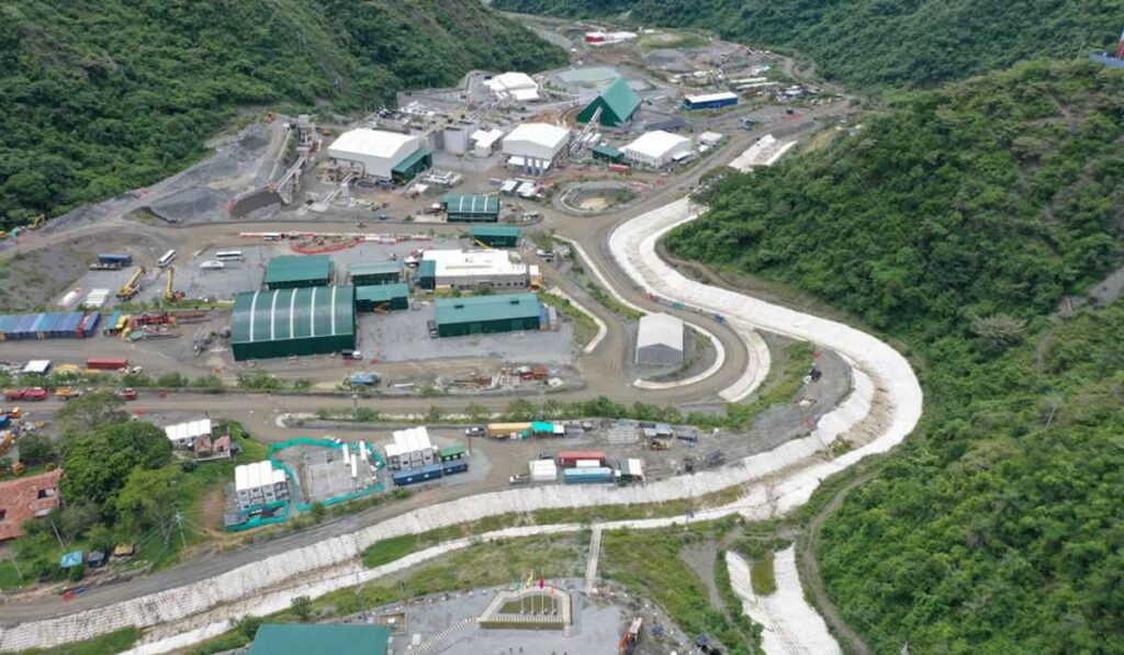 Minera Zijin Continental Gold denuncia auge de minería ilegal en Buriticá; amenaza con detener opera