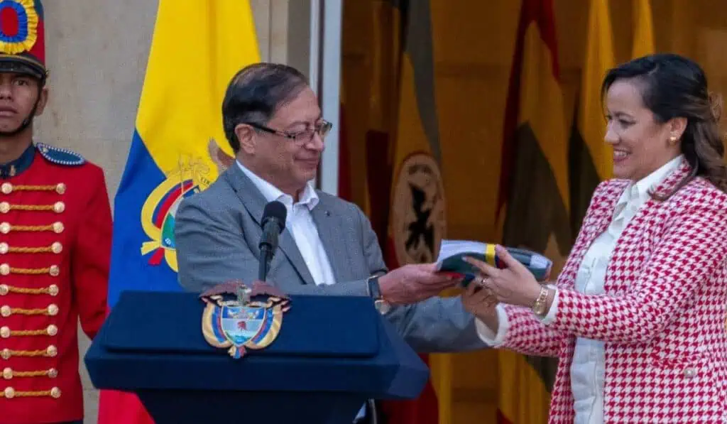 ¿Reforma a la salud en Colombia es financieramente posible? ¿Cómo se pagarán los recursos de la salud con la reforma del gobierno Petro?