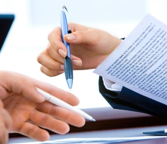 Reforma laboral en Colombia cambio al contrato a término fijo