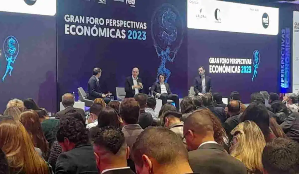 S&P: Calificación de Colombia podría cambiar de 12 a 24 meses S&P: Calificación de Colombia podría cambiar de 12 a 24 meses