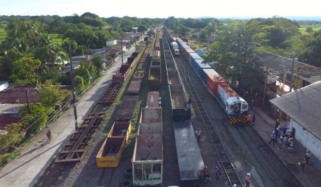 Trenes ferrocarriles en Colombia