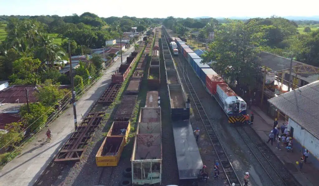 Tren 'bala' de Medellín a Bogotá y tren del Río: así son las apuestas del Ferrocarril de Antioquia Trenes ferrocarriles en Colombia