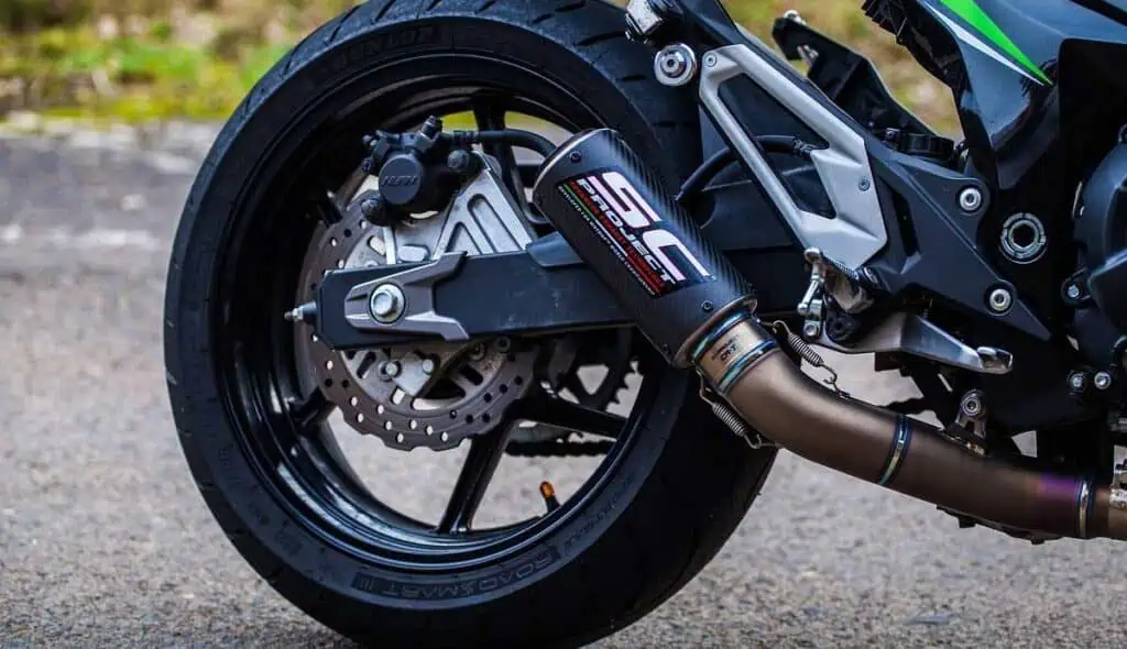 Comerciantes esperan menores ventas de motos en Colombia para 2023 Motos en Colombia
