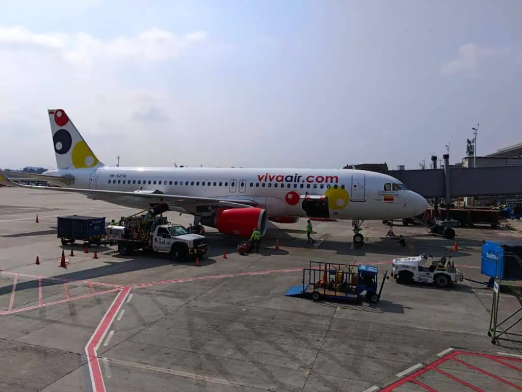 Atención | El fin de una era: Viva Air deja de vender tiquetes y dejará aviones en tierra Viva Air deja de vender tiquetes y dejará aviones en tierra