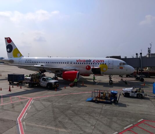 Viva Air deja de vender tiquetes y dejará aviones en tierra