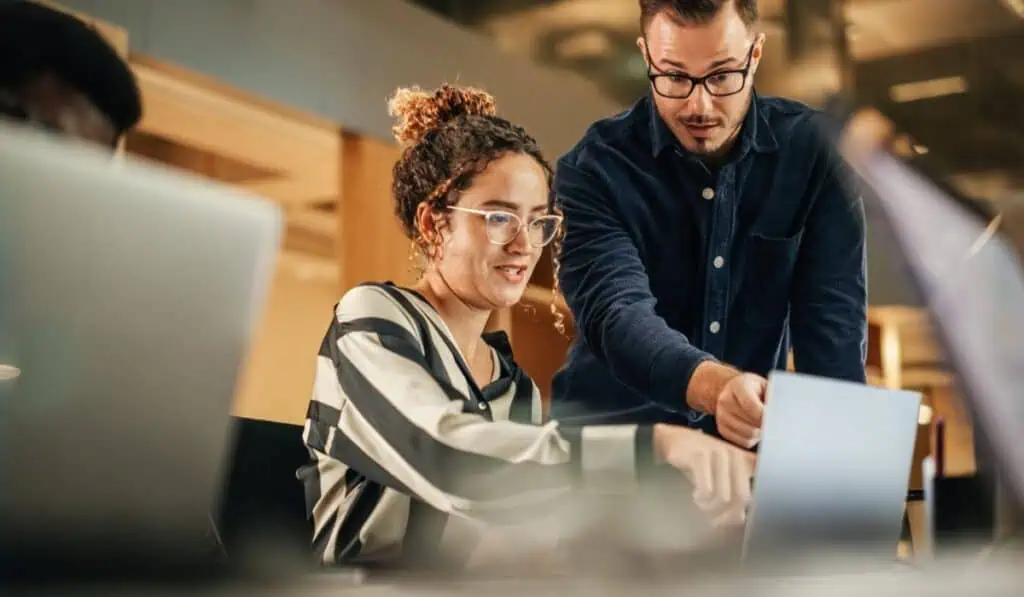 ¿Desea aprender inglés? Empresa llega a Colombia para capacitar a empresarios y profesionales Empleos, subsidio, feria empleo