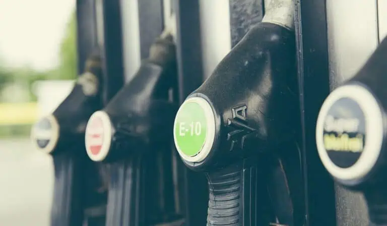 Los precios del diésel están subsidiados por las tarifas de la gasolina y el Estado. Imagen: Pixabay.