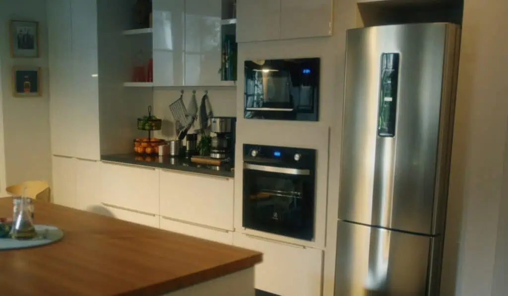 Electrolux anuncia inversión de US$141 millones en Brasil para construir planta sostenible Nevera con inteligencia artificial Electrolux.