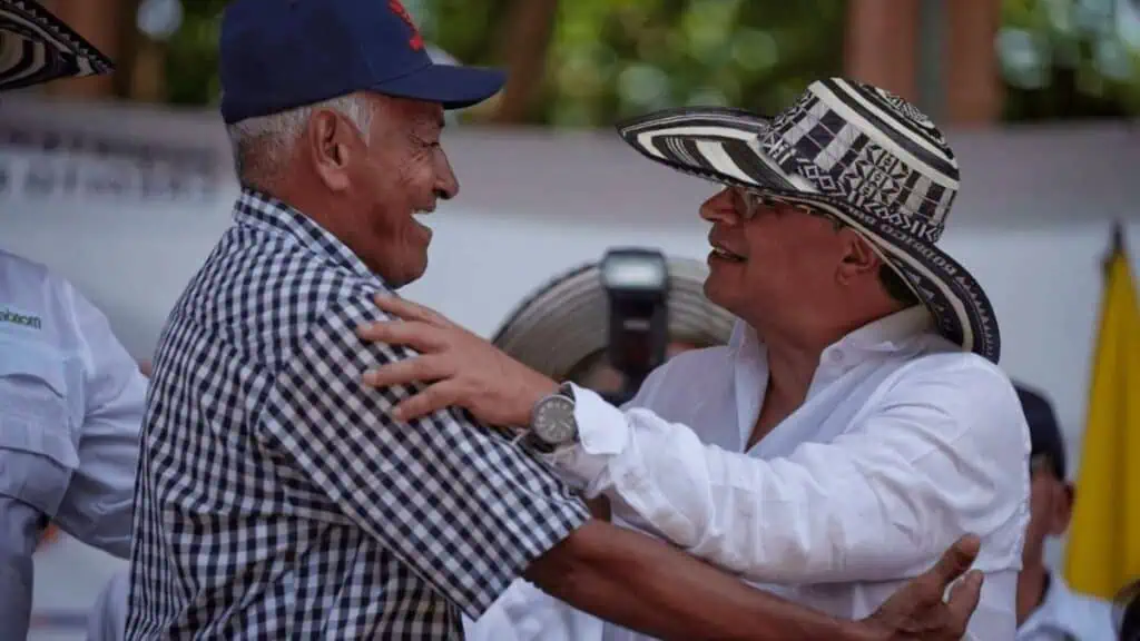 Reforma Agraria: Entrega más de 3.500 hectáreas de tierra a campesinos tierras improductivas en Colombia