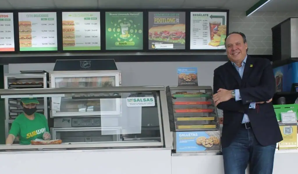 Subway anuncia 'revolcón' en operación y nombramiento de nuevo director en Colombia Alejandro Henao/Subway