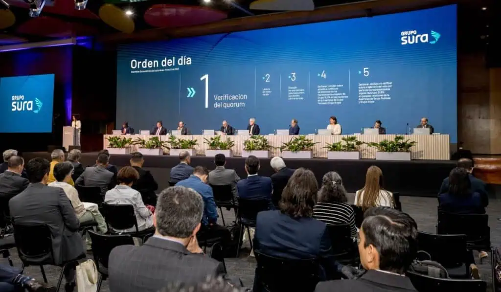 El paso a paso de la 'súper asamblea' de Sura que frenó a Gilinski por el control del GEA Asamblea Ordinaria de Accionistas de Grupo Sura del 31 de marzo de 2023