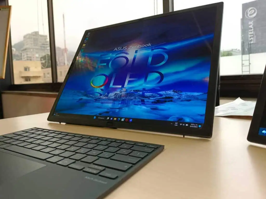 Asus lanza el Zenbook, primer portátil con pantalla OLED plegable del mundo; ya disponible en Colombia Asus lanza el Zenbook, primer portátil con pantalla OLED plegable del mundo; ya disponible en Colombia