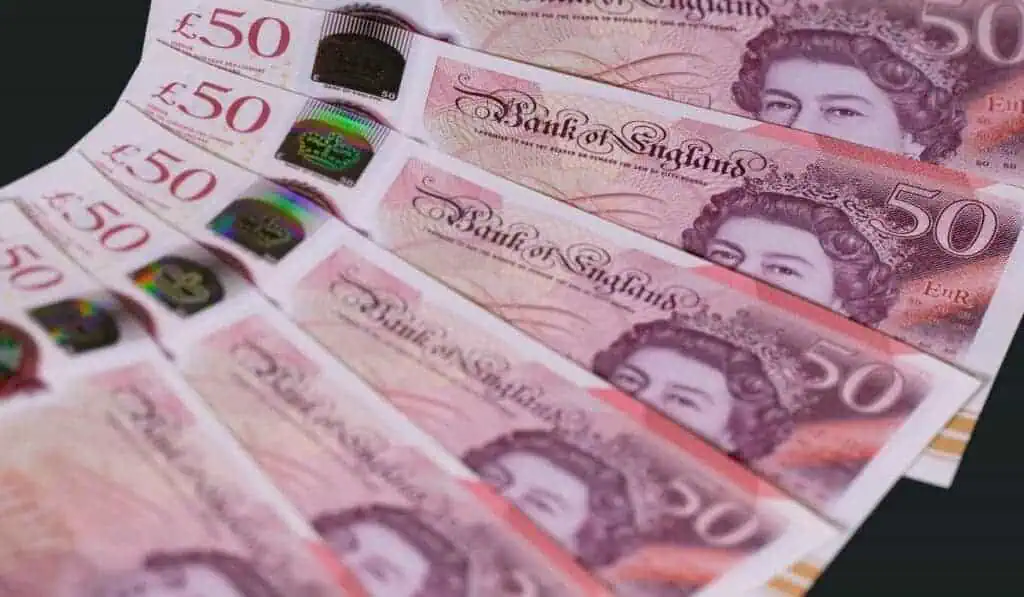 Banco de Inglaterra mantiene tasa de interés en 5,25 % Banco de Inglaterra
