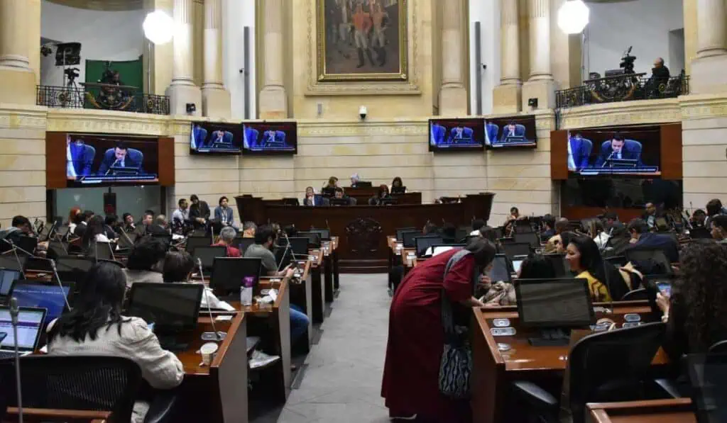 Buscan forjar bloque de oposición a reformas del gobierno Petro Buscan crear bloque de oposición a gobierno Petro