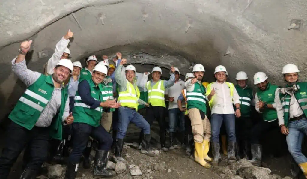 Megaproyecto túnel del Toyo (Antioquia) logra importante avance en su construcción Cale túnel de emergencia en el Toyo