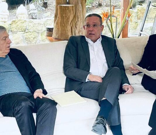 Cambios a la reforma a la salud de los partidos