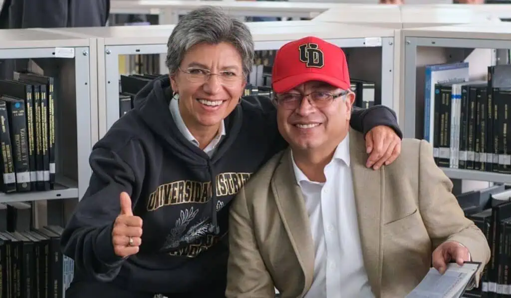 Concepto dice que es “inviable” cambiar el metro de Bogotá como quiere Petro Claudia López y Gustavo Petro